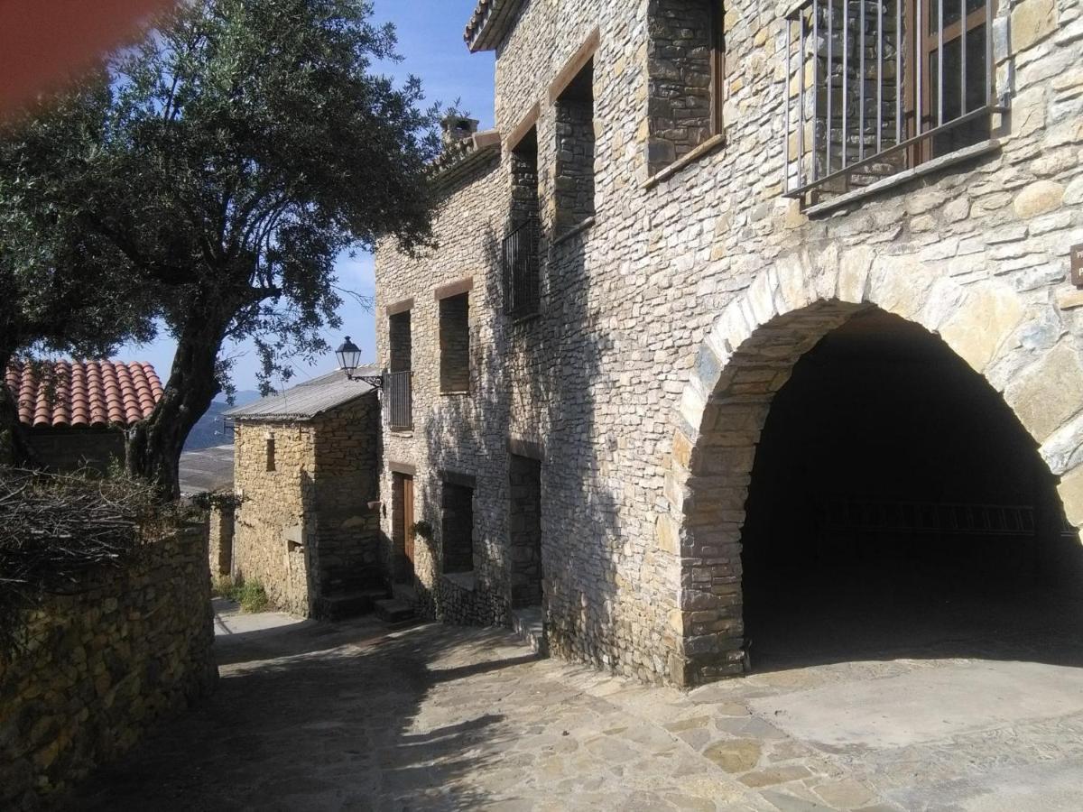 Apartamento Exclusivo En El Pueblo Mas Bonito Duplex Apartment Roda de Isabena Bagian luar foto