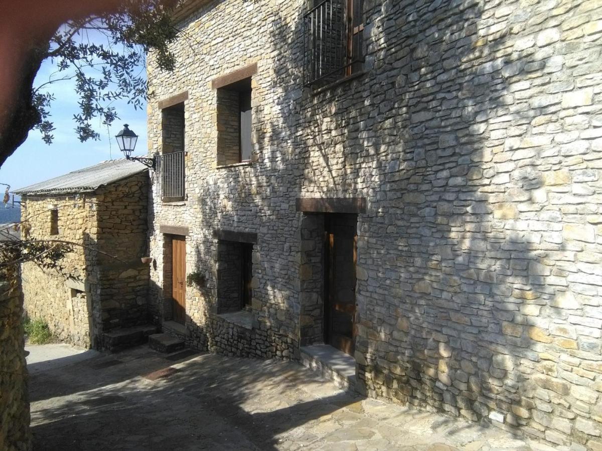 Apartamento Exclusivo En El Pueblo Mas Bonito Duplex Apartment Roda de Isabena Bagian luar foto