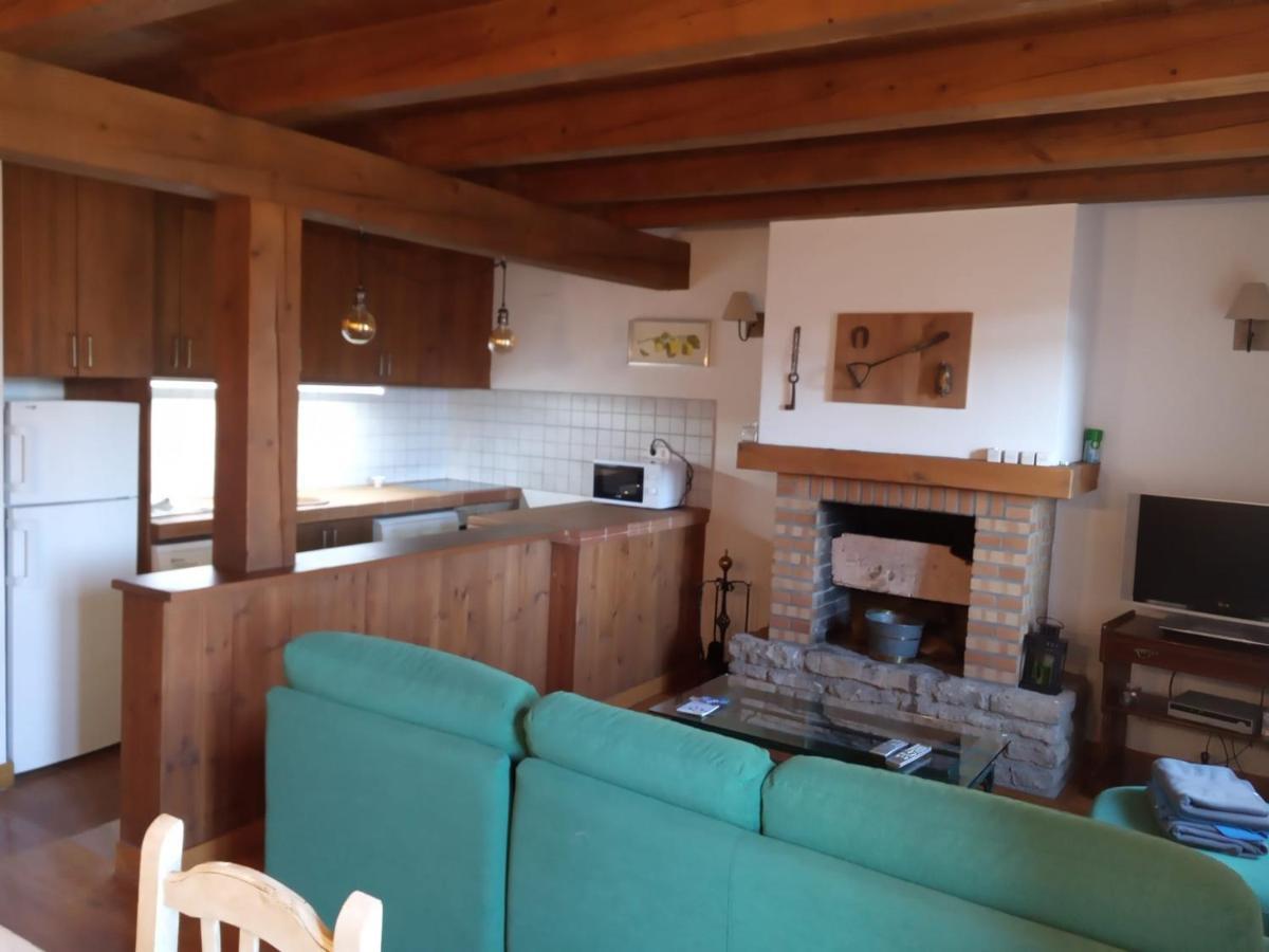 Apartamento Exclusivo En El Pueblo Mas Bonito Duplex Apartment Roda de Isabena Bagian luar foto